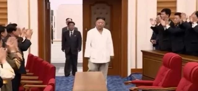 Kim Joung-un'a ne olmuş öyle! Görüntüsü korkuttu hastalığı ne - Resim: 3