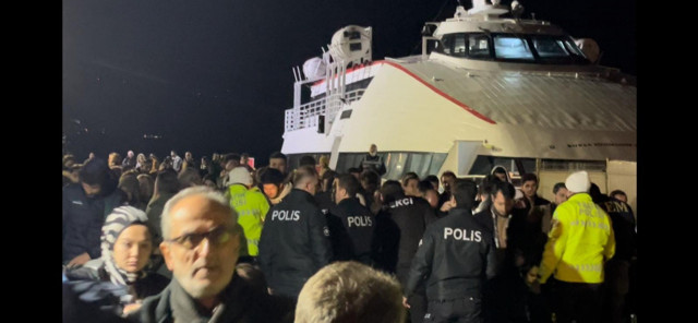 Bursa-İstanbul feribotunu kaçırdı bomba ihbarı yaptı ortalığı ayağa kaldırdı - Resim: 2