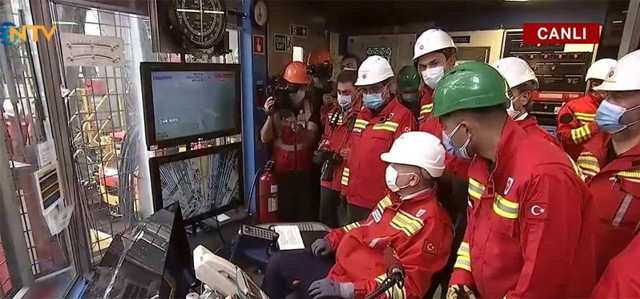 Cumhurbaşkanı Erdoğan Karadeniz'de yeni keşfedilen doğalgaz rezervini açıkladı - Resim: 2