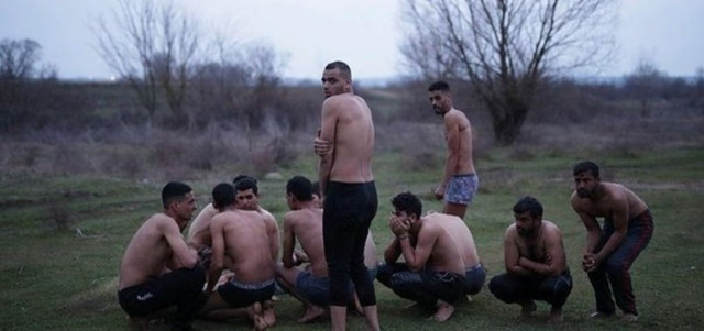 Türkiye bizi düşünmedi diyen Suriyeli sınırda bekliyor - Resim: 0