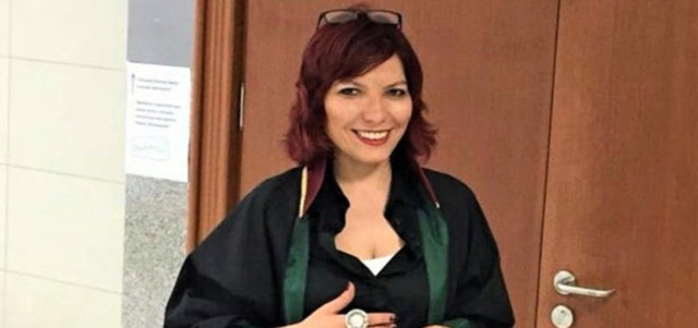 15 Temmuz gecesinde 'Sokakta işimiz yok' diyen avukat, şimdi de Üstün Dökmen'e destek verdi - Resim: 0