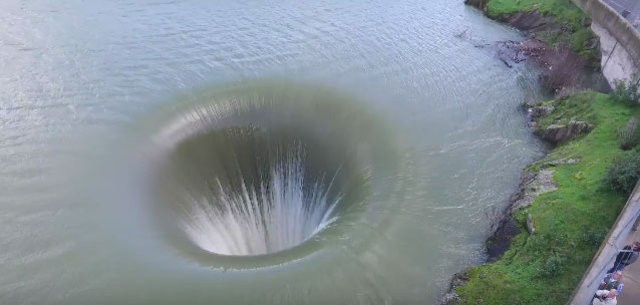 Başka dünyaya açılan kapı sanılıyordu sırrı ortaya çıktı - Resim: 3