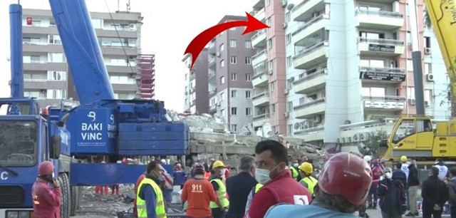İzmir depreminde hasar alan binanın çökme riski nedeniyle çalışmalara ara verildi - Resim: 0