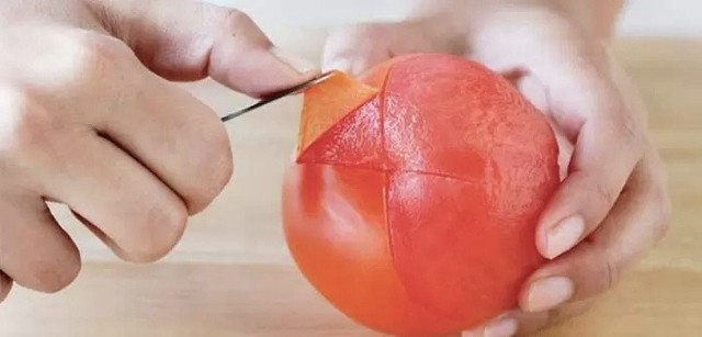 Salça sezonu başladı peki domatesin kabuklarını kolay soymak için ne yapmalı? - Resim: 1