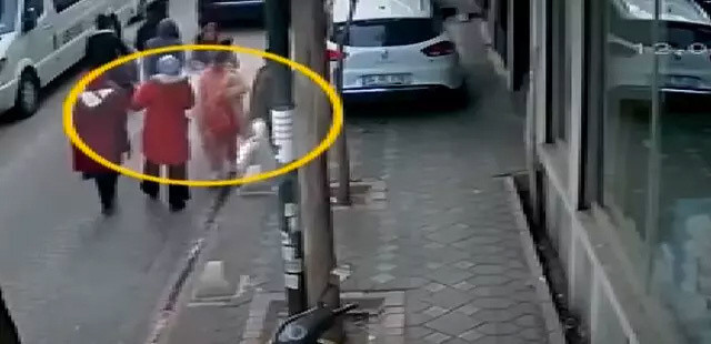 Deprem çantasına altınları doldurup pazara gitti birkaç dakika içinde beş parasız kaldı - Resim: 0