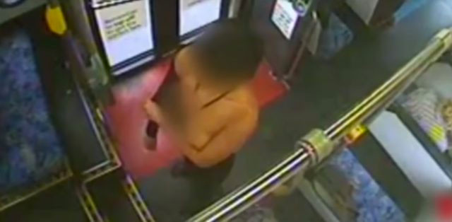 Halk otobüsünde çırılçıplak soyunup striptiz yaptı para istedi - Resim: 3