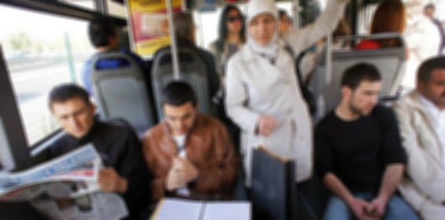 Metrobüse binebilmenin 10 kuralı - Resim: 4