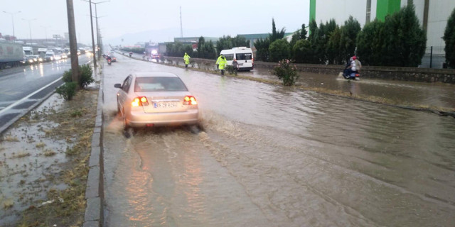 İzmir Ankara karayolu ulaşıma kapandı - Resim: 0