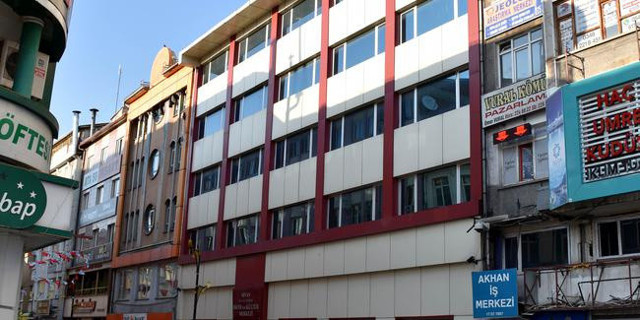 2 Temmuz'da ne oldu Sivas Katliamı nedir Madımak Oteli olayı - Resim: 1