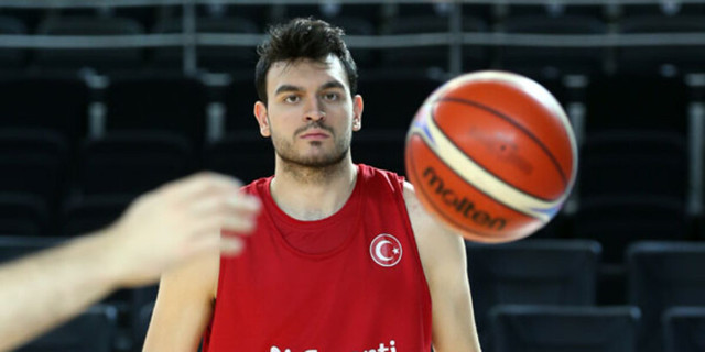 Milli Basketbolcu Ersan İlyasova: Takımın havası üst seviyede - Resim: 3