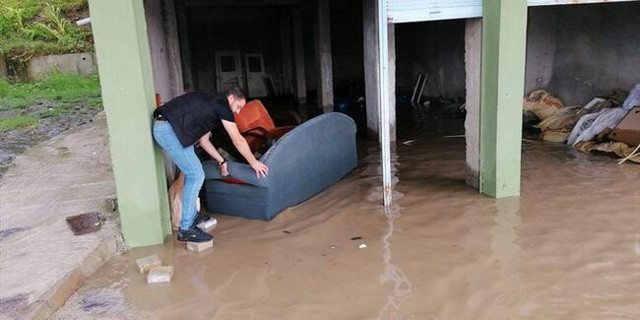 Samsun'da sel felaketi! 2 kişi öldü kayıp vatandaşlar var - Resim: 1