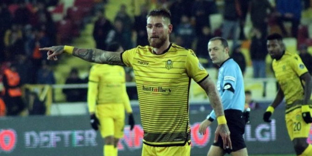 Mehmet Özdilek: Futbolcuları hazırlamak kolay değil - Resim: 0