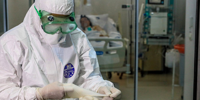 Prof. Dr. Yılmaz'dan korkutan açıklama: Hastalar yağmur gibi yağıyor, sağlık çalışanları yaprak gibi dökülüyor - Resim: 2