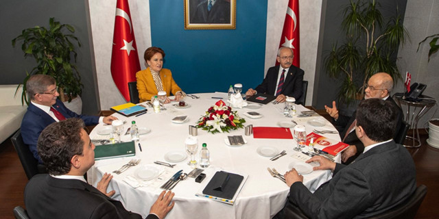 Altılı Masa 'Papa seçer gibi' cumhurbaşkanı adayı seçecek! CHP'li Engin Altay'dan olay benzetme - Resim: 0