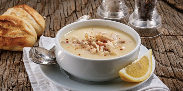 Dumanı üstünde evinizi mis gibi kokutacak tavuk çorbası tarifi akşama yapın - Resim: 0