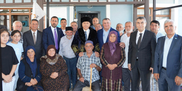 İçişleri Bakanı Ali Yerlikaya, Mizam Dede ile Ahlat'ta buluştu - Resim: 2