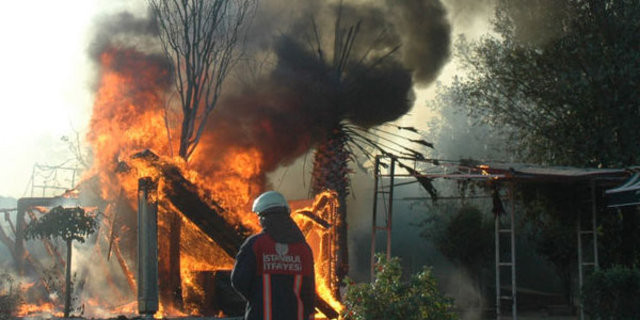 Küçükçekmece'de gergin anlar - Resim: 4