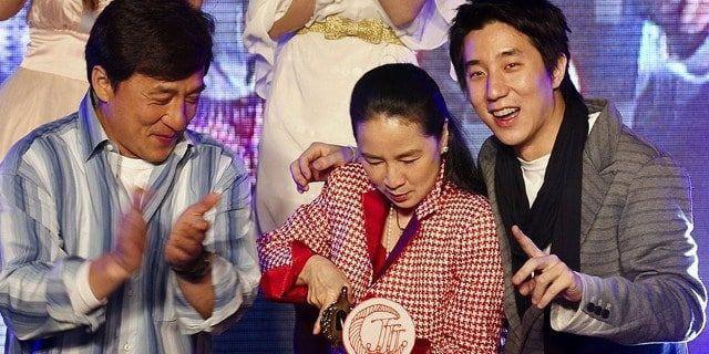 Jackie Chan Coronavirüs (Covid 19) nedeniyle karantinaya alındı bomba iddia - Resim: 2