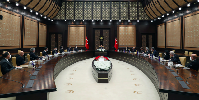 Cumhurbaşkanı Erdoğan Kamu Görevlileri Etik Kurulunu kabul etti - Resim: 0