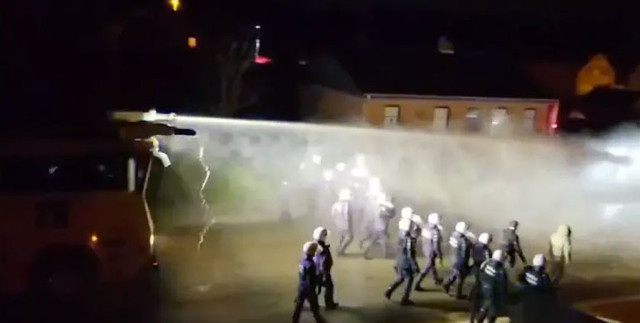 Belçika'da PKK yandaşları Öcalan posterleriyle Türk mahallesine girdi ortalık karıştı - Resim: 2