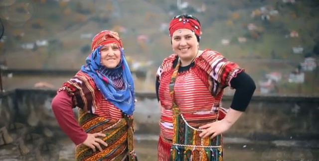 Zuhal Topal'la Sofrada Trabzon'da! Fatma kimdir kaynana Müdaher nereli - Resim: 3