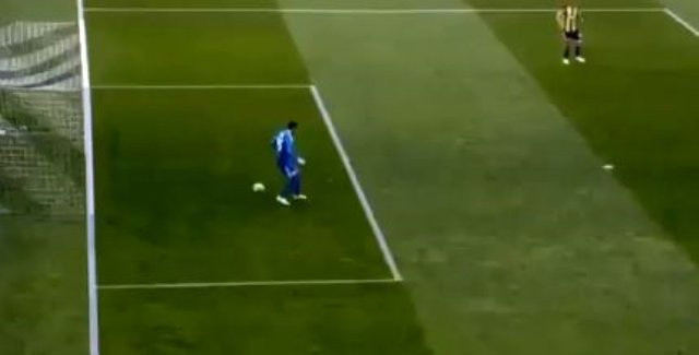 Fenerbahçe kalecisi Harun, Süper Ligin zirvesine çıktı - Resim: 0