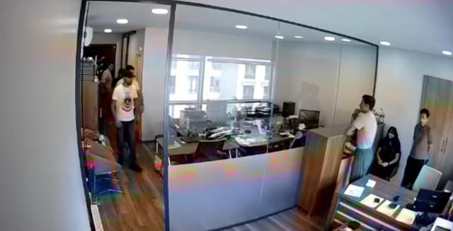 İş insanının canına tak ettiren olay! 49 bin Euro verip kurtulmak istedi, hayatı kabusa döndü - Resim: 2