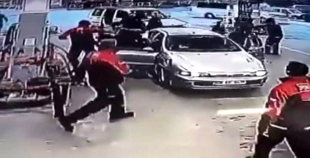 Bakan Kaya'dan darp edilen gazilere ziyaret - Resim: 2