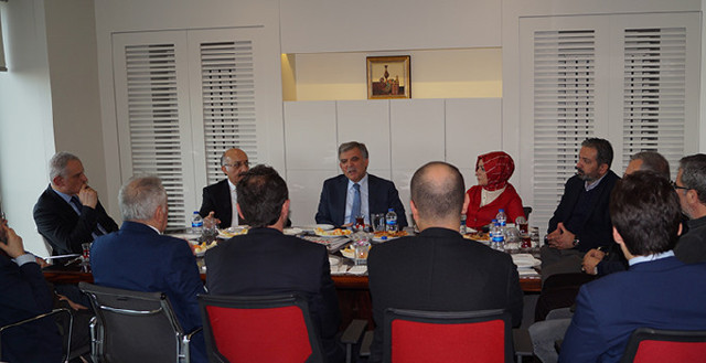 Abdullah Gül uzun bir aradan sonra konuştu! Ekonomik göstergeler kaygı verici - Resim: 0