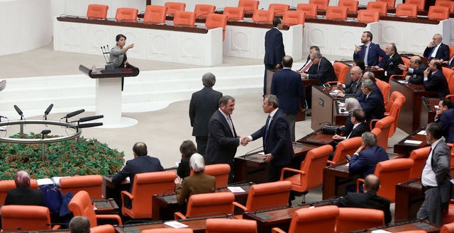 Makam aracı ile en çok km yapan 10 milletvekili - Resim: 3