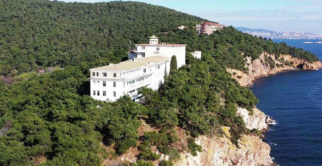 Diyanet İşleri Başkanlığı'ndan Heybeliada açıklaması! Pandemi hastanesi yapılırsa geri veririz - Resim: 0