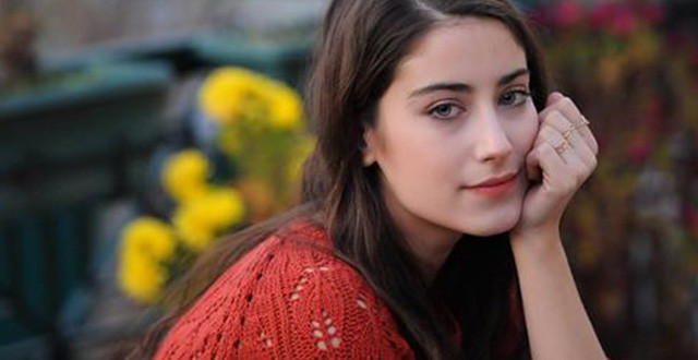 Hazal Kaya'nın başı fena halde dertte ikinci kez şikayetçi oldu - Resim: 1