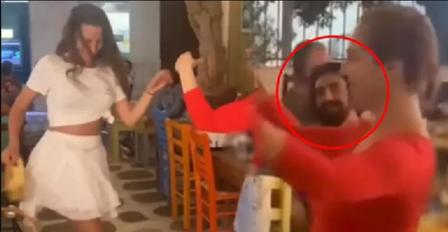 Serenay Sarıkaya'nın yılan dansı olay oldu: "Böyle yılana can kurban" - Resim: 1