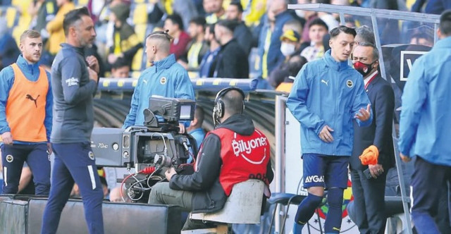 Mesut Özil krizi Fenerbahçe Başkanı Ali Koç'u endişelendiriyor - Resim: 0