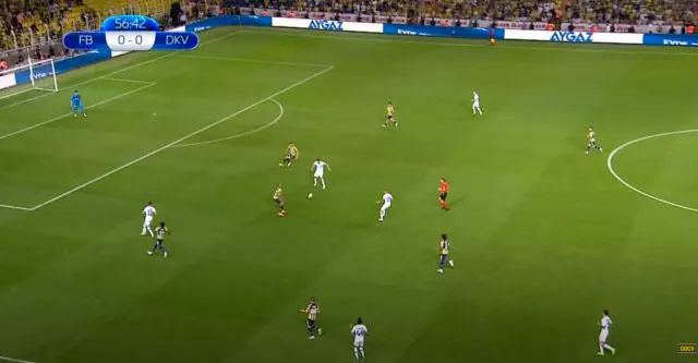 Fenerbahçe-Dinamo Kiev maçında büyük hata! Maçtan sonra ortaya çıktı Willian Arao başrolde - Resim: 0