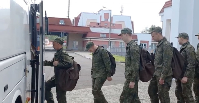 Rusya ile Ukrayna arasında 25 yaş altı savaş esirleri takasının ilk aşaması yapıldı - Resim: 0