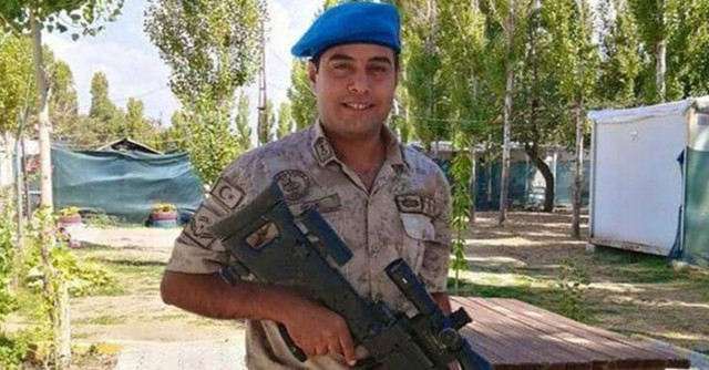 Van'da şehit düşen 3 kahraman askerimiz için tören düzenlendi - Resim: 0