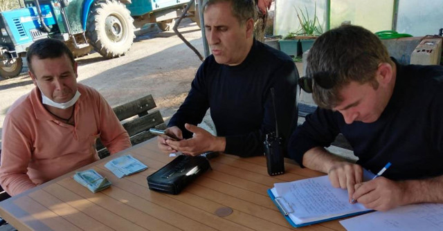 Para dolu çantasını bulan belediye işçisine bakın kaç lira verdi? - Resim: 1