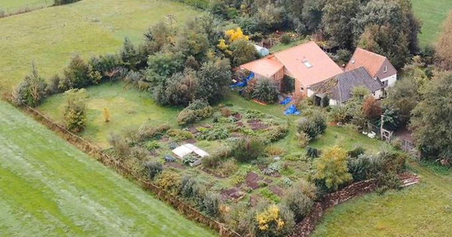 Hollanda'da 9 yıldır bodrumda 'dünyanın sonunu' bekleyen aile bulundu - Resim: 0