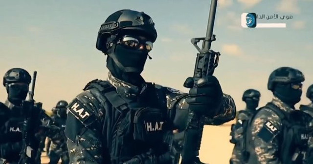 ABD'li komutandan PKK terörüne açık destek! Sözde mezuniyet törenine katıldı - Resim: 1