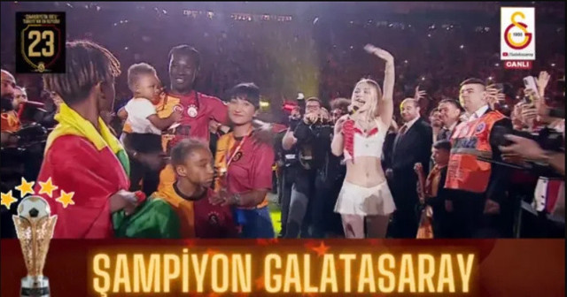 Mauro Icardi 'Fener ağalama' dedi, Simge Sağın 'aşkın olayım' düeti geceye damga vurdu! - Resim: 2