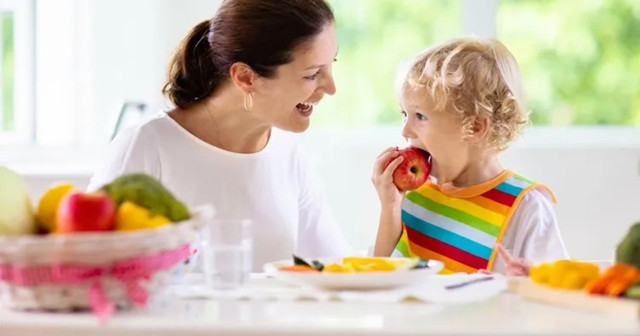 Çocuğunuz yemek seçiyorsa dikkat! Diyetisyenden öneri var... - Resim: 0