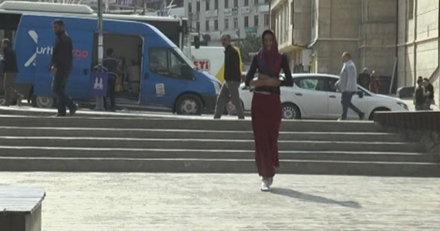 Erzurum’da ilginç olay! Boyu uzun diye evden kovuldu - Resim: 2