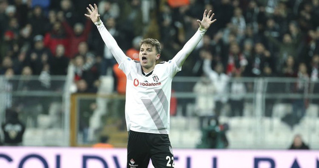 Sergen hocadan onay! Adem Ljajic sezon sonu İtalya yolcusu - Resim: 0