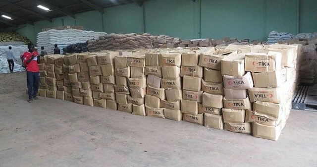 Gürsel Tekin'in bizden daha iyi yönetiliyor dediği Uganda'ya yardım - Resim: 0