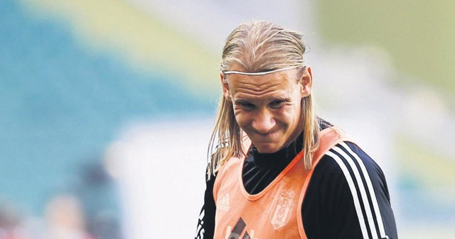 Sergen Yalçın, yıldız ismin biletini kesti! Devre arası yolcu - Resim: 0