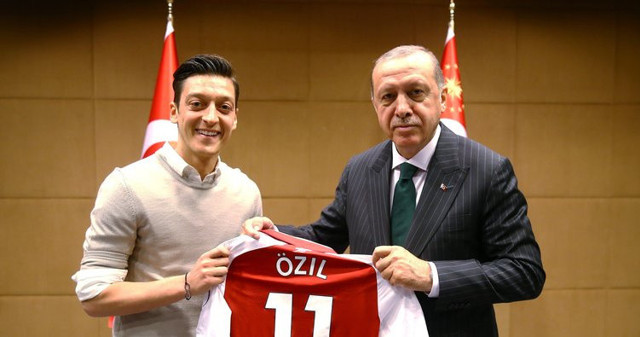 Almanların Mesut Özil pişmanlığı: Hata yaptık - Resim: 1