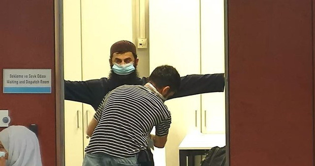 DEAŞ'lı teröristin Türkiye ısrarı! Meğer daha önce 4 kez sınır dışı edilmiş - Resim: 0