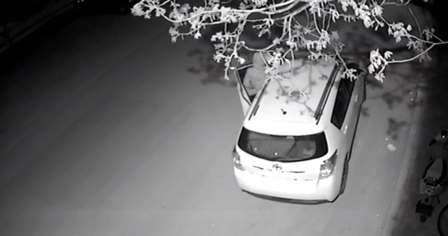 Kızını yolcu etmek için evden çıktı, hayatının şokunu yaşadı - Resim: 0