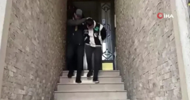 Çocukların müstehcen görüntülerini sattılar! Mide bulandıran detaylar ortaya çıktı: Hepsi kıskıvrak yakalandı! - Resim: 0